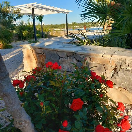 Beach House Marina Grande Betina  Ngoại thất bức ảnh