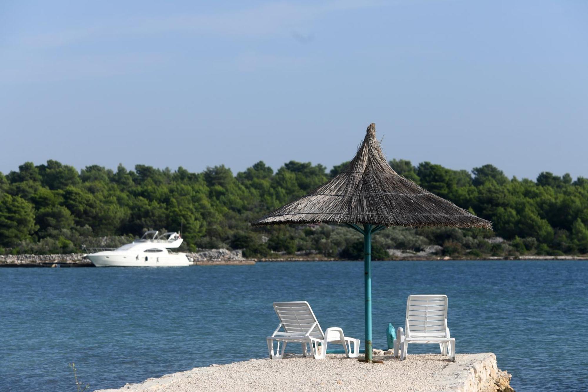 Beach House Marina Grande Betina  Ngoại thất bức ảnh