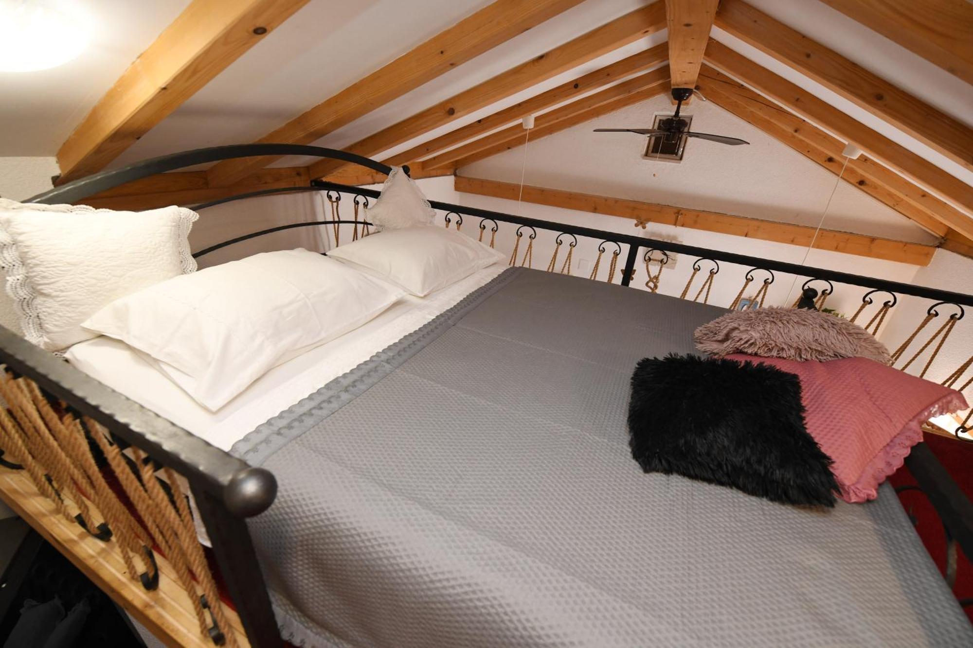 Beach House Marina Grande Betina  Ngoại thất bức ảnh