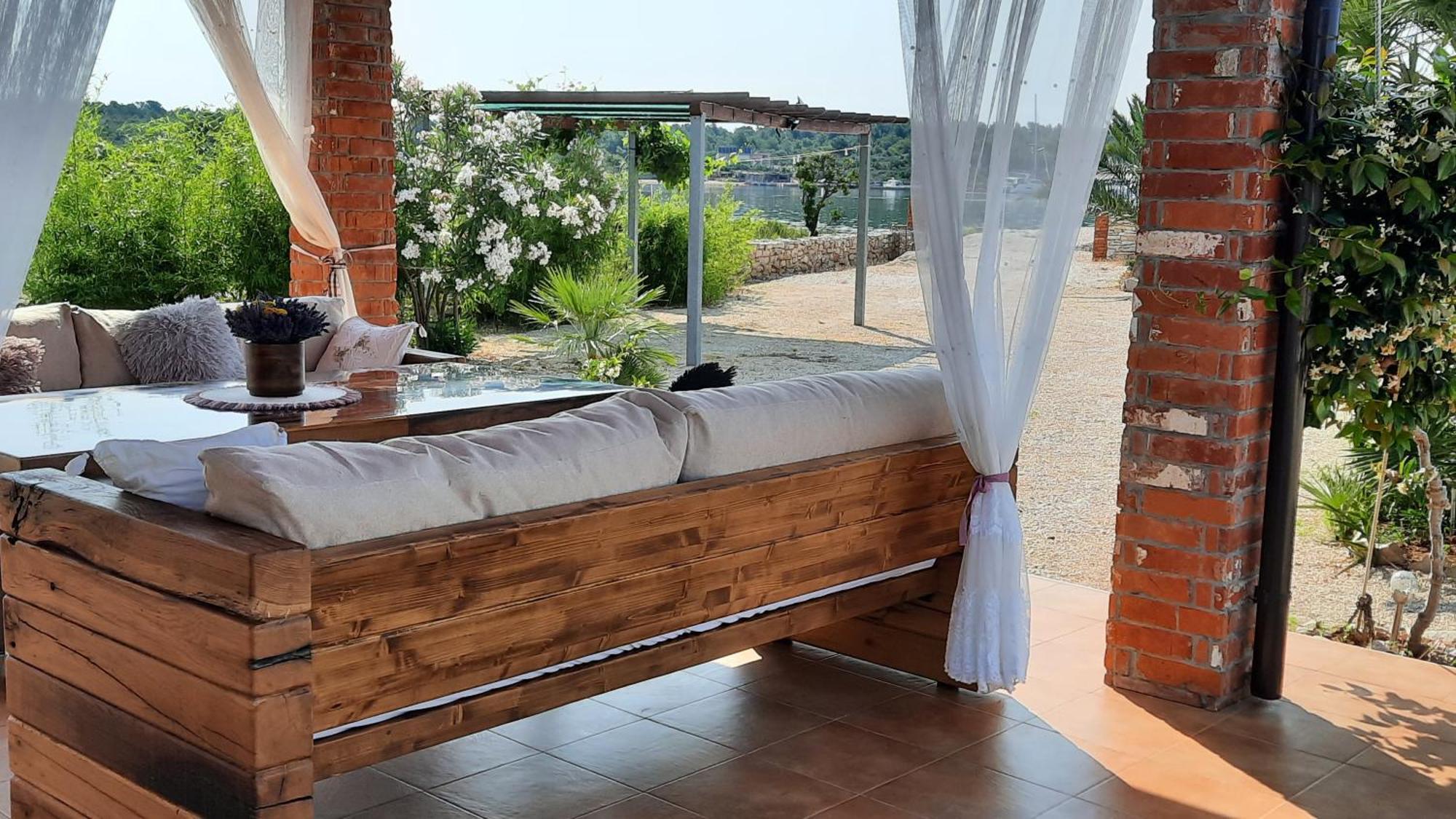 Beach House Marina Grande Betina  Ngoại thất bức ảnh