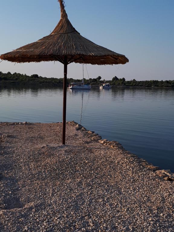 Beach House Marina Grande Betina  Ngoại thất bức ảnh
